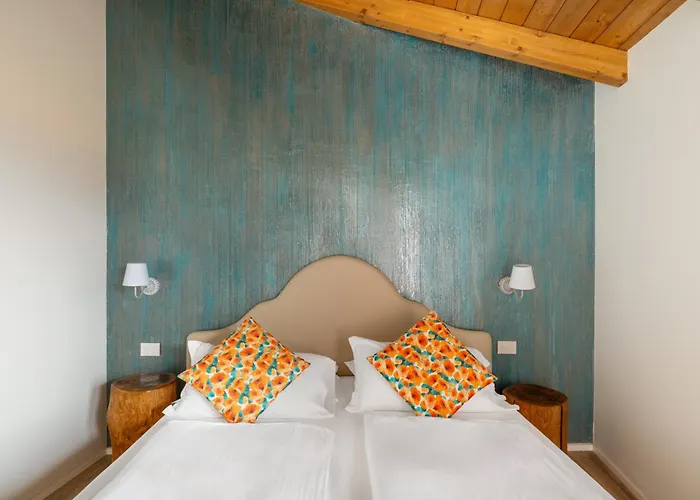 Elvezia קנוביו